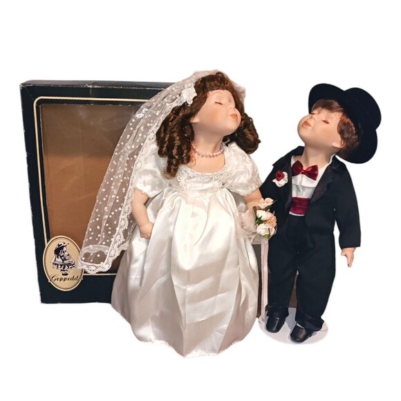 VTG Geppeddo Porcelain Bride & Groom Kissing Dolls Wedding Bridal Shower Decor - Picture 1 of 5